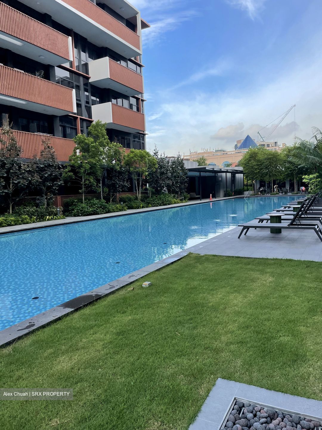 Royalgreen (D10), Condominium #358339751